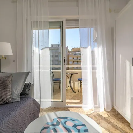 Soleado Muy Cerca De Playas